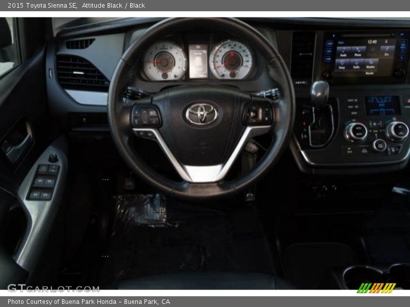Attitude Black / Black 2015 Toyota Sienna SE