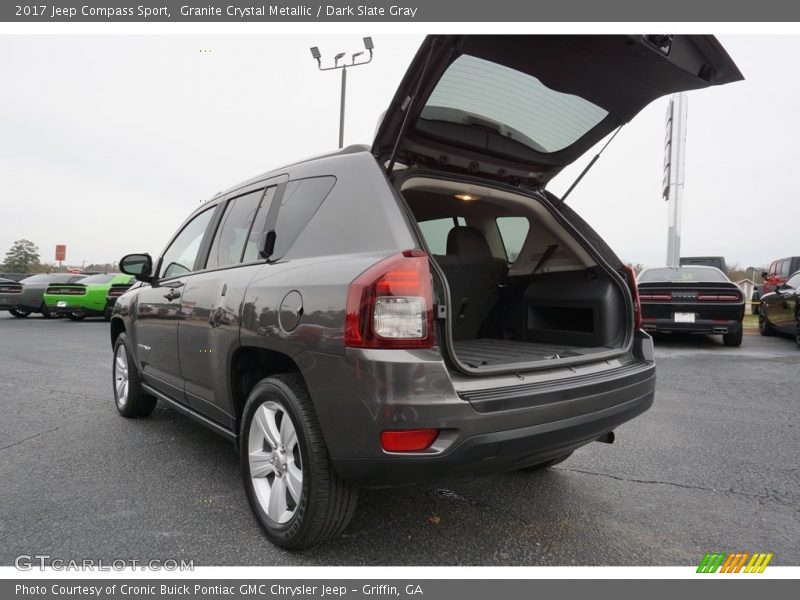Granite Crystal Metallic / Dark Slate Gray 2017 Jeep Compass Sport