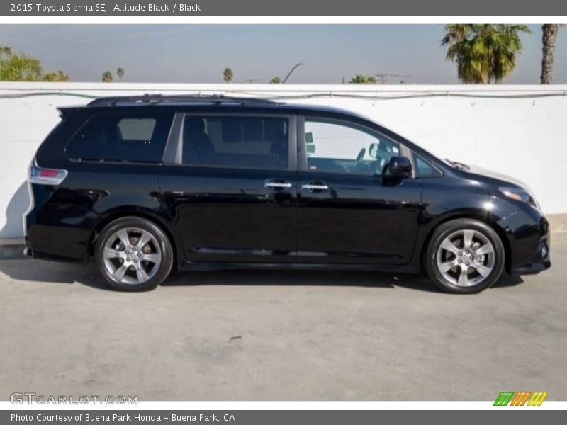 Attitude Black / Black 2015 Toyota Sienna SE