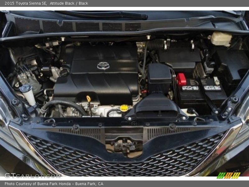 Attitude Black / Black 2015 Toyota Sienna SE