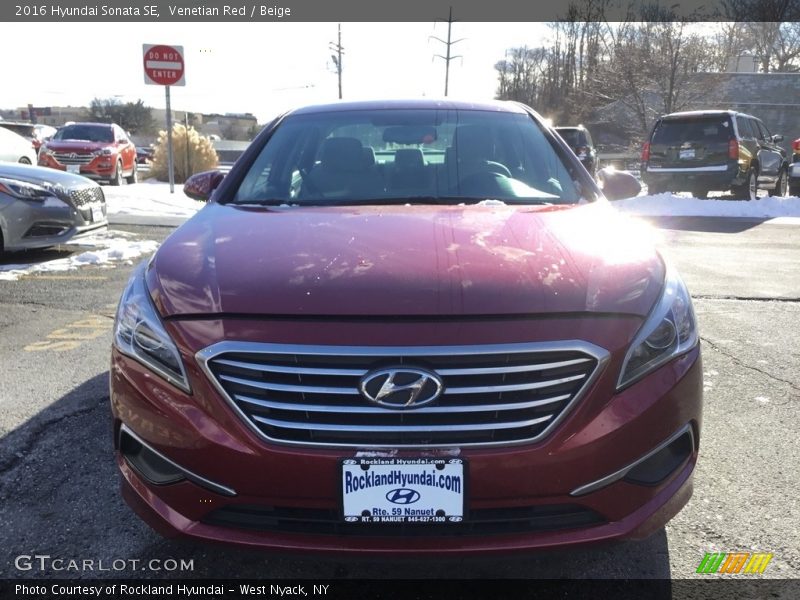 Venetian Red / Beige 2016 Hyundai Sonata SE