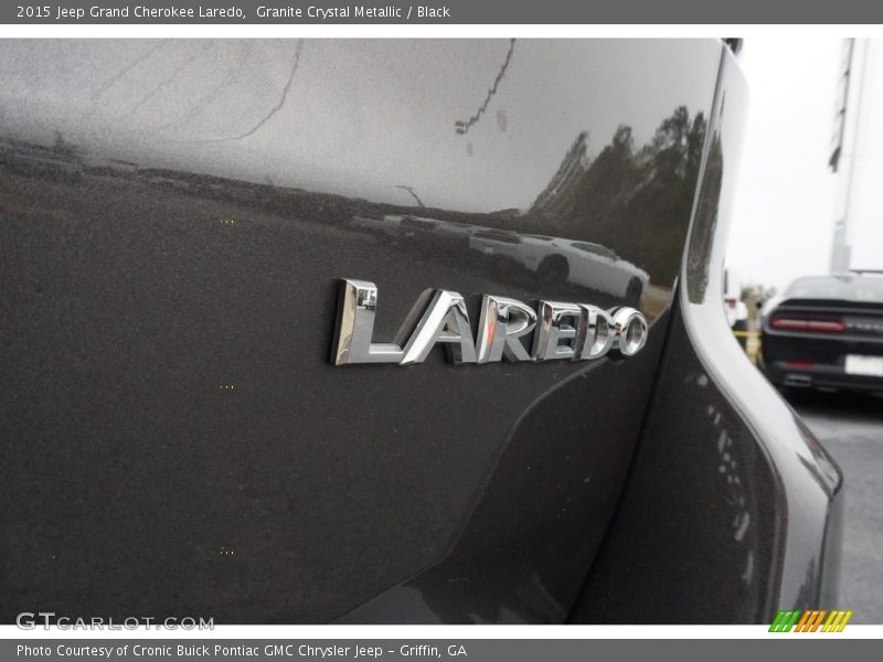 Granite Crystal Metallic / Black 2015 Jeep Grand Cherokee Laredo