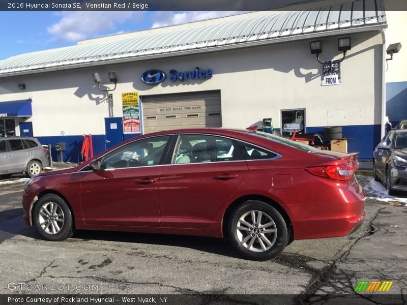 Venetian Red / Beige 2016 Hyundai Sonata SE