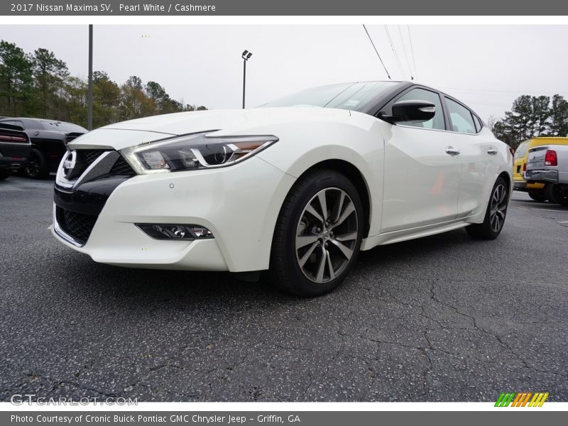Pearl White / Cashmere 2017 Nissan Maxima SV
