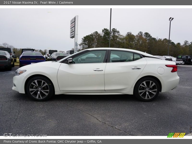 Pearl White / Cashmere 2017 Nissan Maxima SV