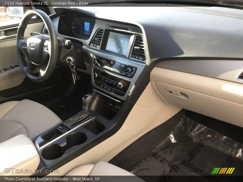 Venetian Red / Beige 2016 Hyundai Sonata SE