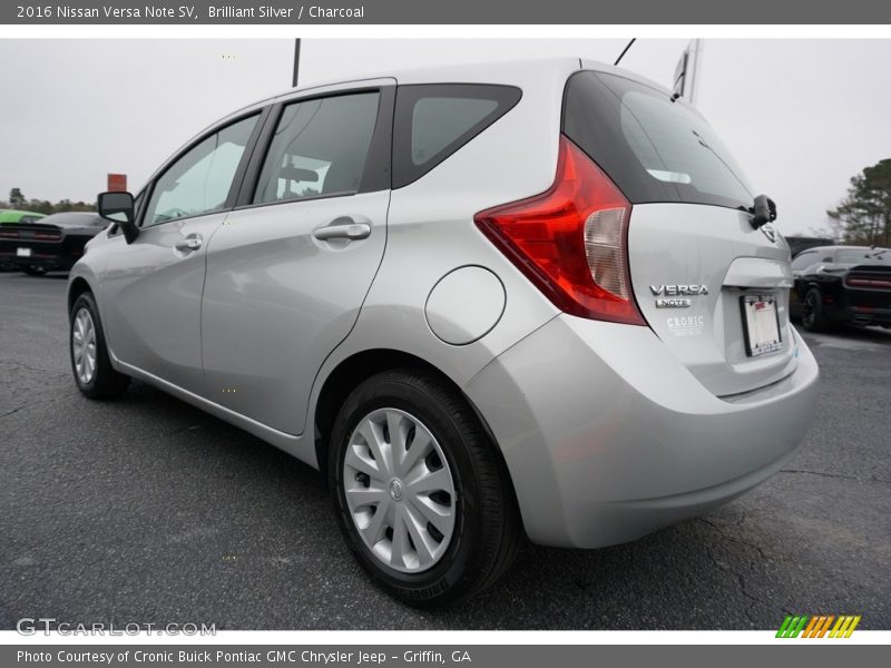 Brilliant Silver / Charcoal 2016 Nissan Versa Note SV