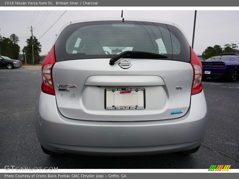 Brilliant Silver / Charcoal 2016 Nissan Versa Note SV