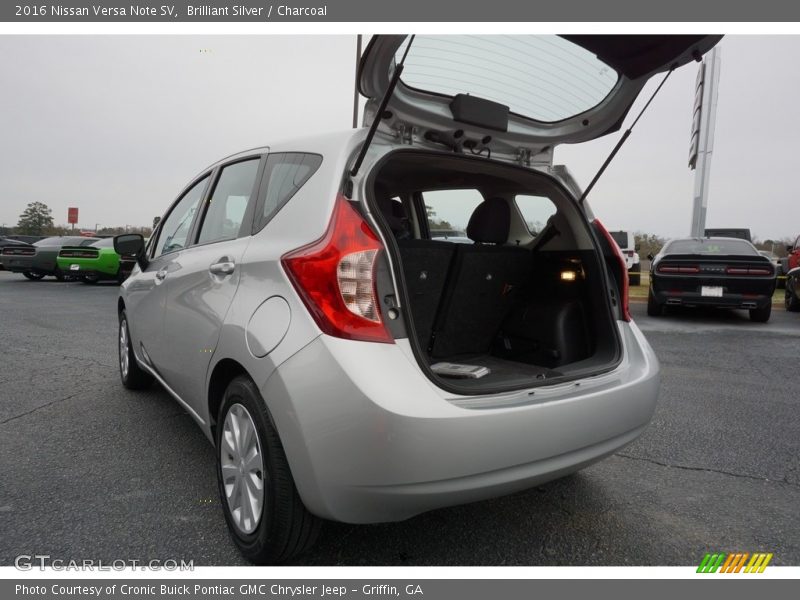 Brilliant Silver / Charcoal 2016 Nissan Versa Note SV