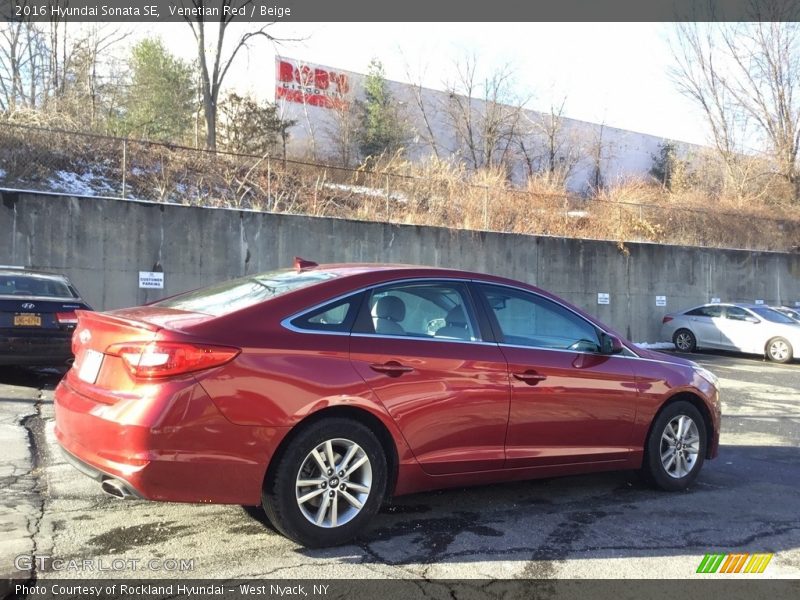 Venetian Red / Beige 2016 Hyundai Sonata SE