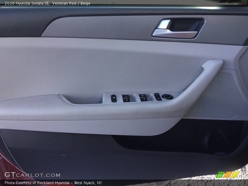 Venetian Red / Beige 2016 Hyundai Sonata SE