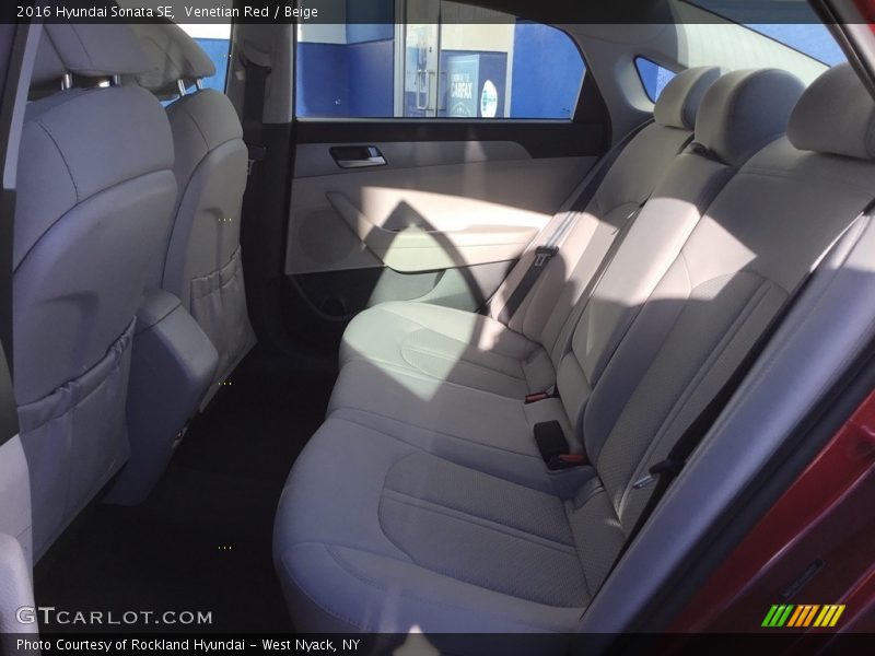 Venetian Red / Beige 2016 Hyundai Sonata SE