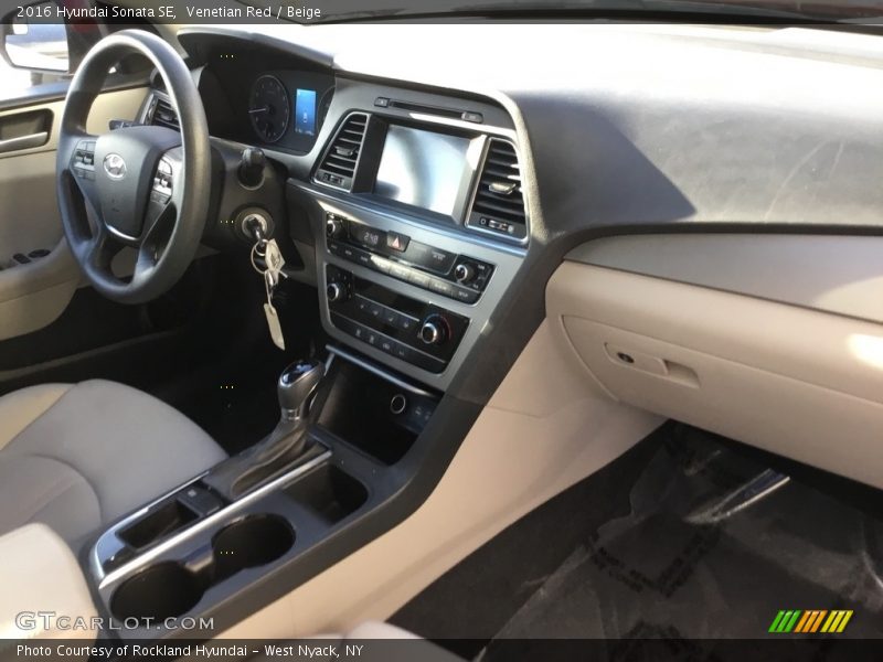 Venetian Red / Beige 2016 Hyundai Sonata SE