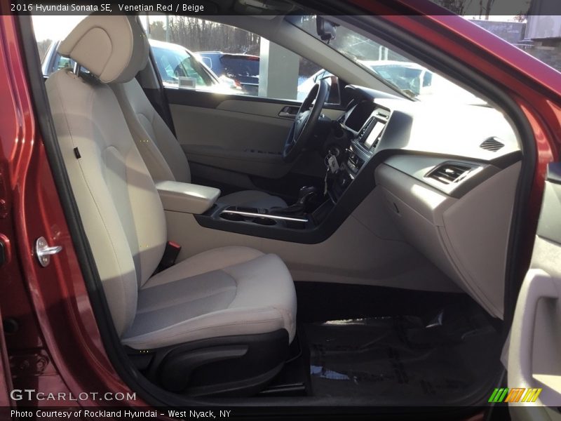 Venetian Red / Beige 2016 Hyundai Sonata SE