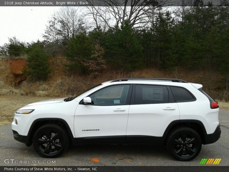 Bright White / Black 2018 Jeep Cherokee Altitude