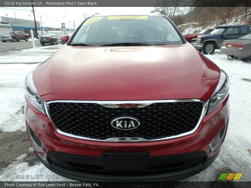 Remington Red / Satin Black 2016 Kia Sorento LX