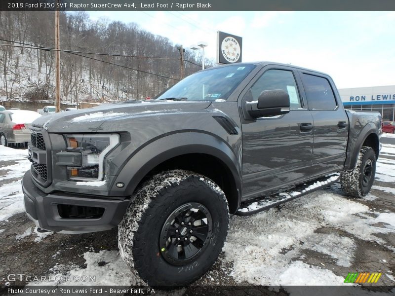 Front 3/4 View of 2018 F150 SVT Raptor SuperCrew 4x4