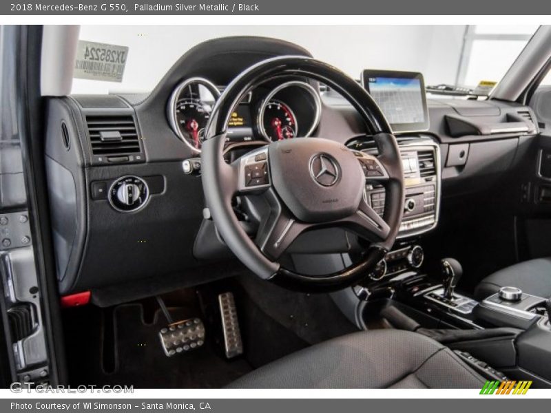 Palladium Silver Metallic / Black 2018 Mercedes-Benz G 550
