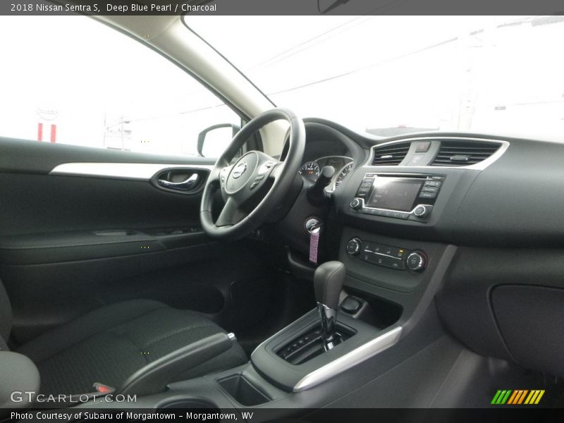 Deep Blue Pearl / Charcoal 2018 Nissan Sentra S