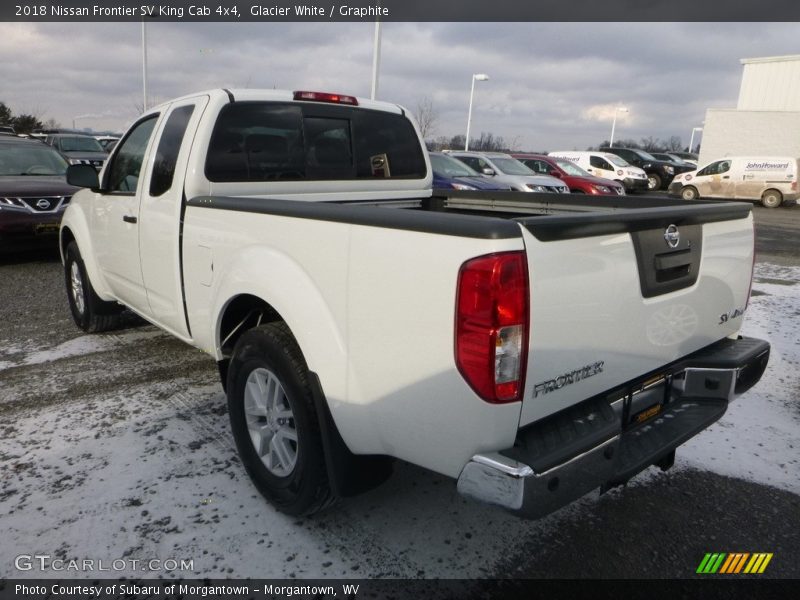 Glacier White / Graphite 2018 Nissan Frontier SV King Cab 4x4