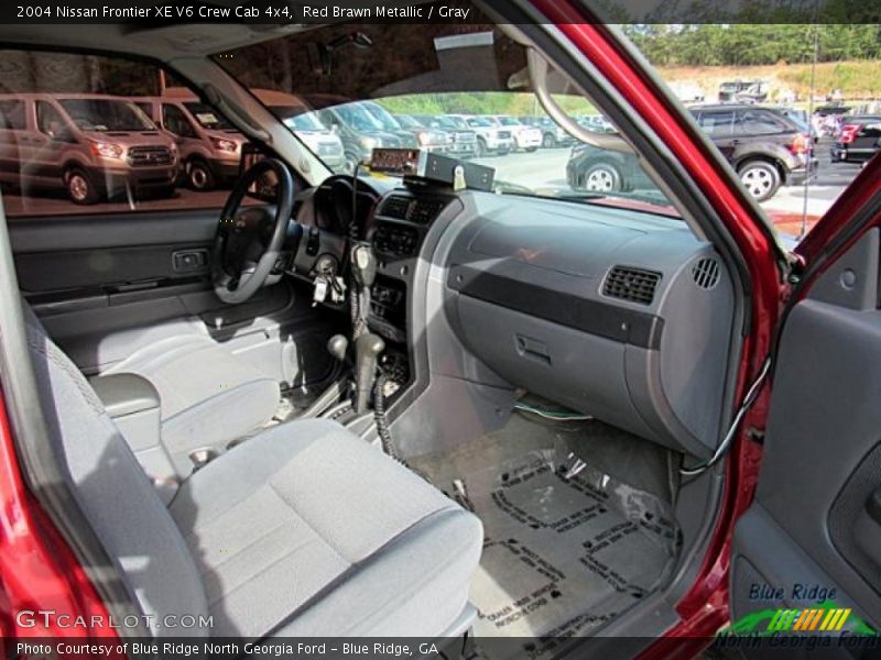 Red Brawn Metallic / Gray 2004 Nissan Frontier XE V6 Crew Cab 4x4