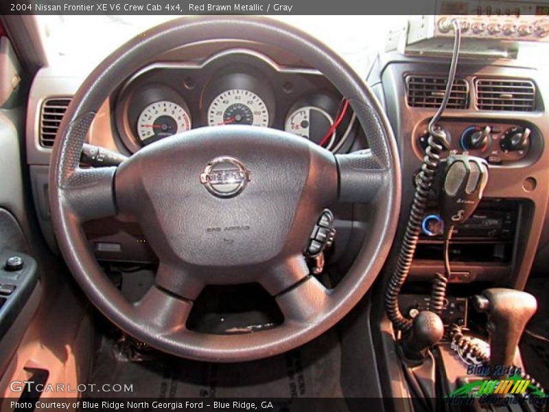 Red Brawn Metallic / Gray 2004 Nissan Frontier XE V6 Crew Cab 4x4