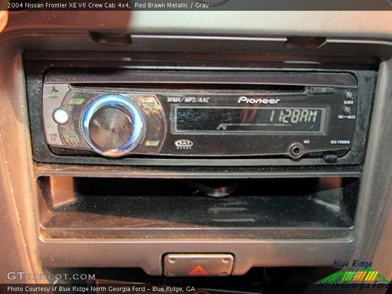 Red Brawn Metallic / Gray 2004 Nissan Frontier XE V6 Crew Cab 4x4