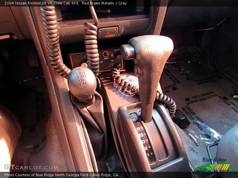 Red Brawn Metallic / Gray 2004 Nissan Frontier XE V6 Crew Cab 4x4