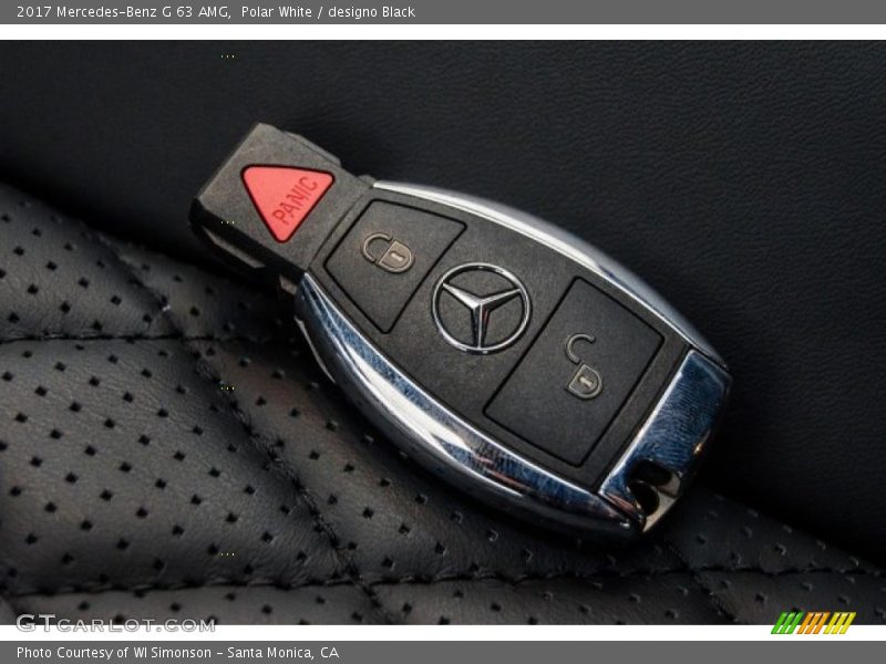 Polar White / designo Black 2017 Mercedes-Benz G 63 AMG