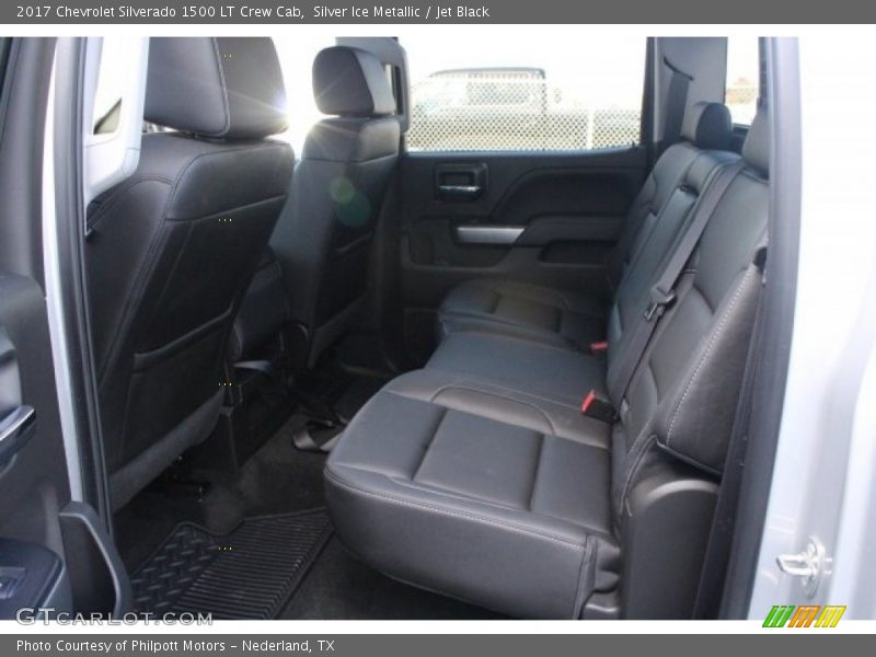 Silver Ice Metallic / Jet Black 2017 Chevrolet Silverado 1500 LT Crew Cab