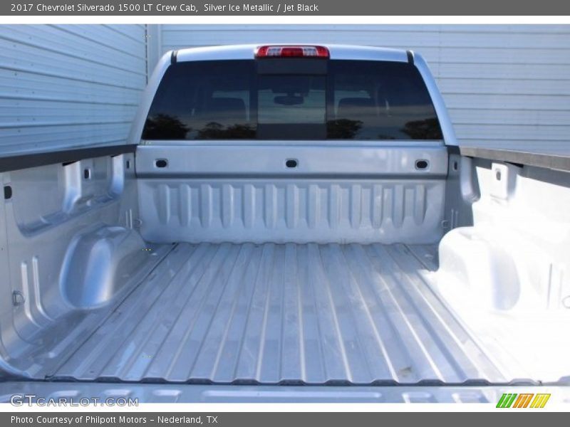 Silver Ice Metallic / Jet Black 2017 Chevrolet Silverado 1500 LT Crew Cab