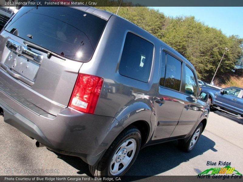 Polished Metal Metallic / Gray 2013 Honda Pilot LX