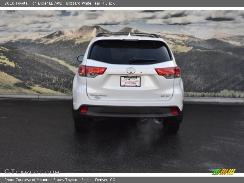 Blizzard White Pearl / Black 2018 Toyota Highlander LE AWD