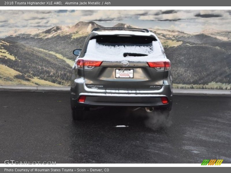 Alumina Jade Metallic / Ash 2018 Toyota Highlander XLE AWD