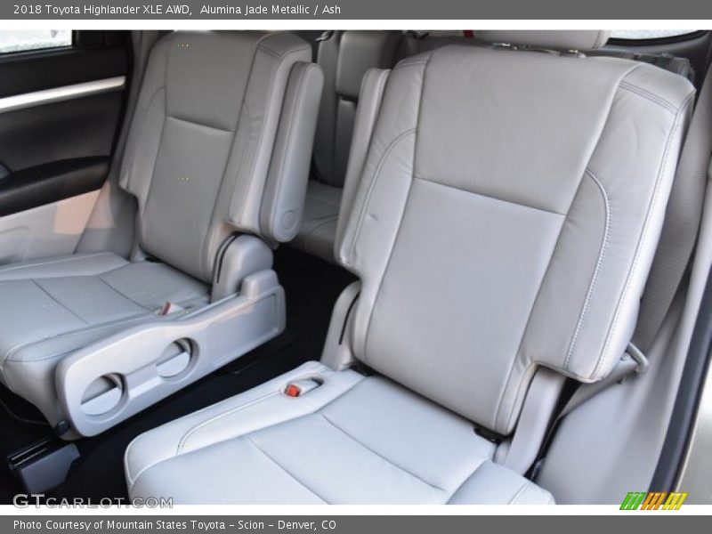 Alumina Jade Metallic / Ash 2018 Toyota Highlander XLE AWD