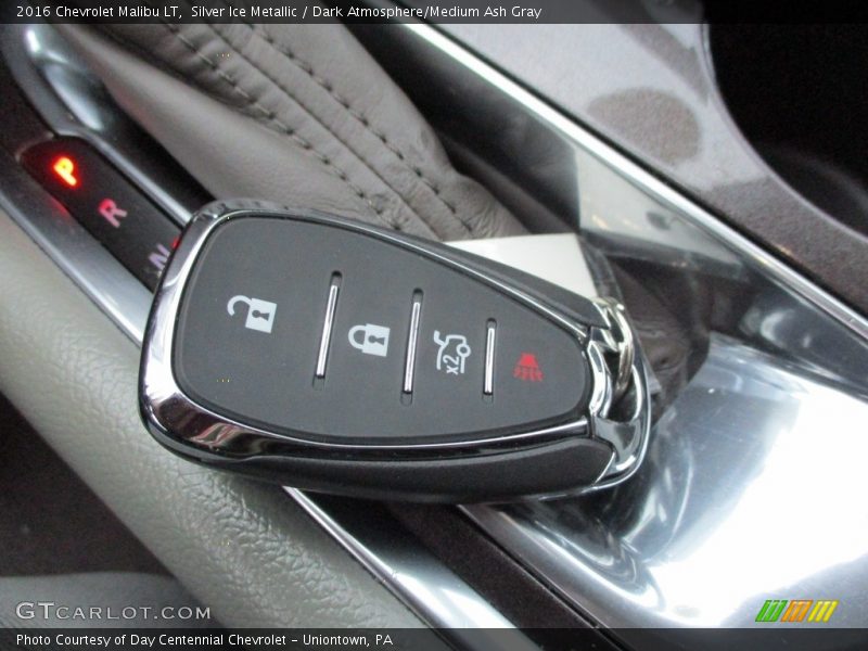 Silver Ice Metallic / Dark Atmosphere/Medium Ash Gray 2016 Chevrolet Malibu LT