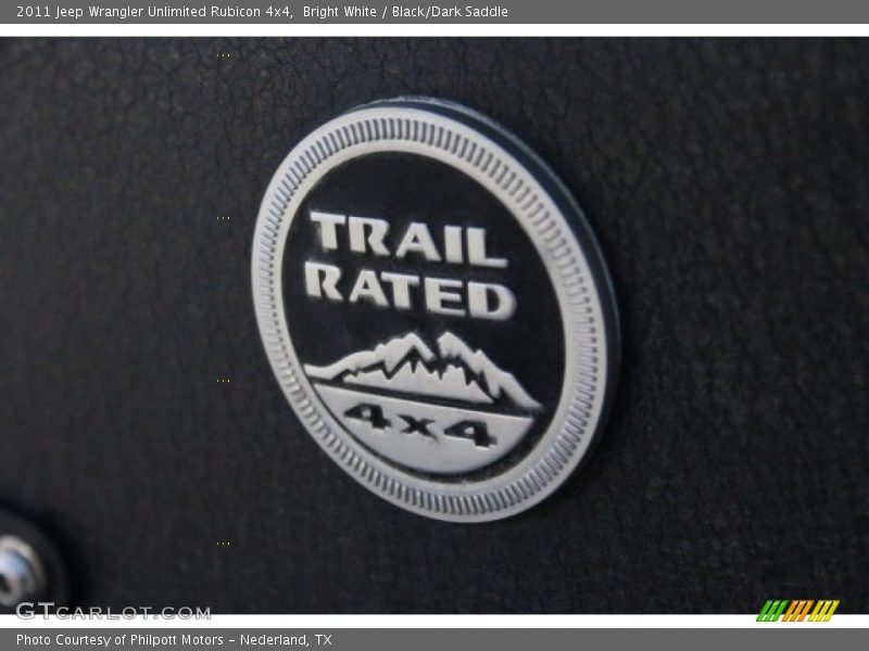 Bright White / Black/Dark Saddle 2011 Jeep Wrangler Unlimited Rubicon 4x4