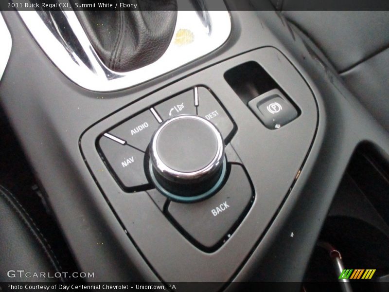 Summit White / Ebony 2011 Buick Regal CXL