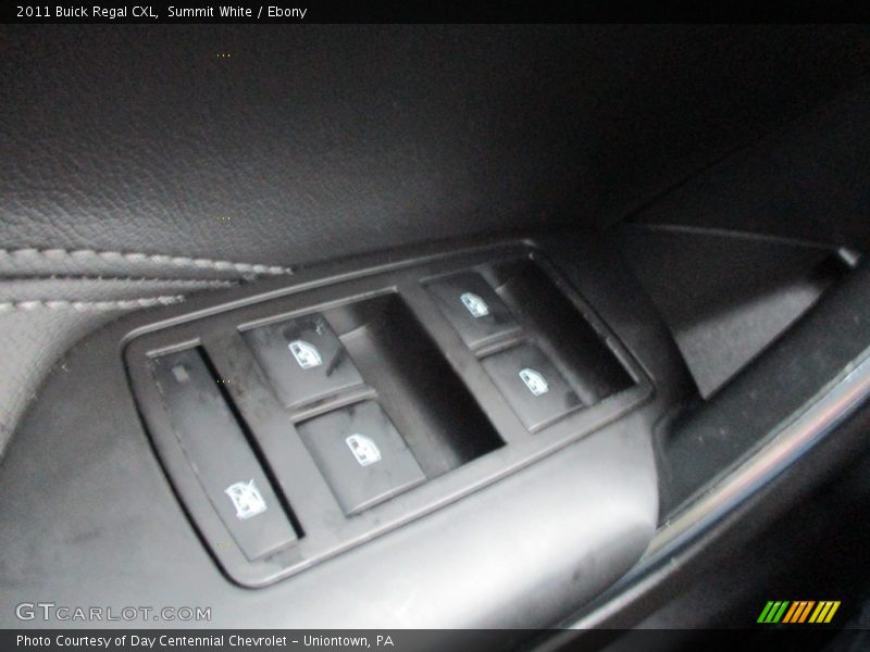 Summit White / Ebony 2011 Buick Regal CXL