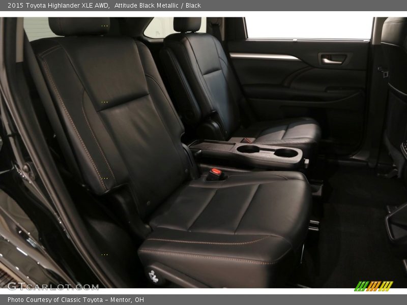 Attitude Black Metallic / Black 2015 Toyota Highlander XLE AWD