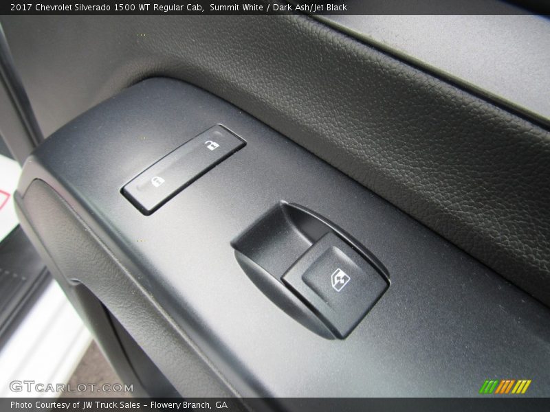 Summit White / Dark Ash/Jet Black 2017 Chevrolet Silverado 1500 WT Regular Cab