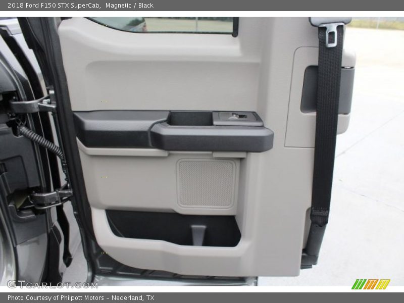 Magnetic / Black 2018 Ford F150 STX SuperCab