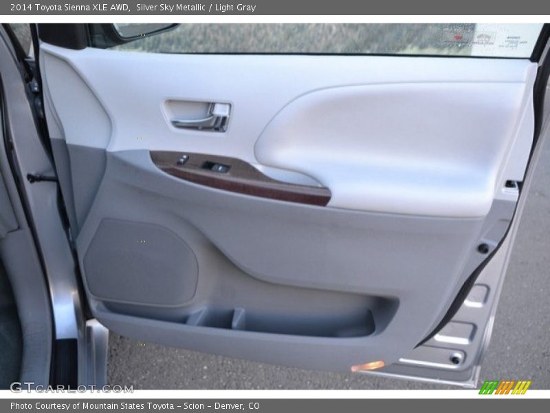 Silver Sky Metallic / Light Gray 2014 Toyota Sienna XLE AWD