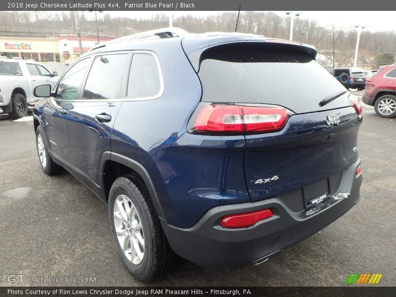 Patriot Blue Pearl / Black 2018 Jeep Cherokee Latitude Plus 4x4