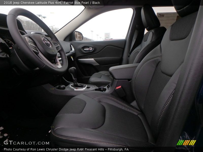 Patriot Blue Pearl / Black 2018 Jeep Cherokee Latitude Plus 4x4