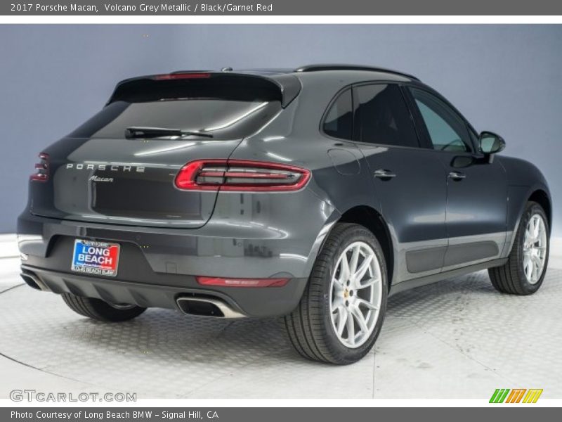 Volcano Grey Metallic / Black/Garnet Red 2017 Porsche Macan