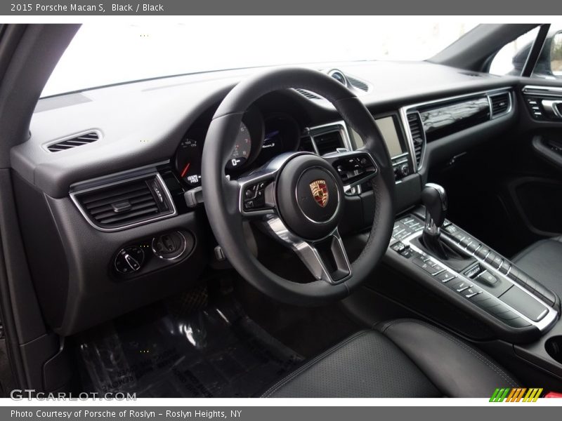 Black / Black 2015 Porsche Macan S
