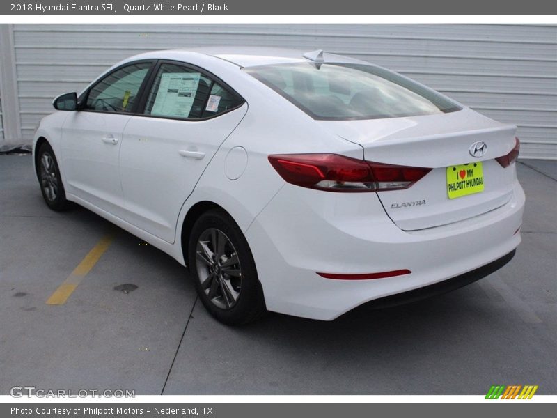 Quartz White Pearl / Black 2018 Hyundai Elantra SEL