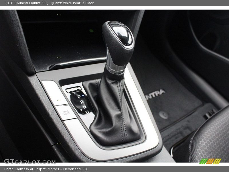 Quartz White Pearl / Black 2018 Hyundai Elantra SEL