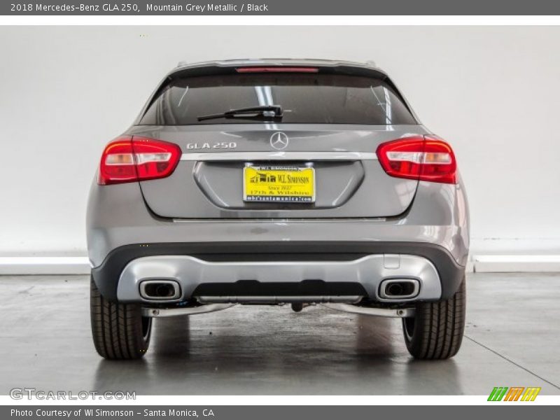 Mountain Grey Metallic / Black 2018 Mercedes-Benz GLA 250